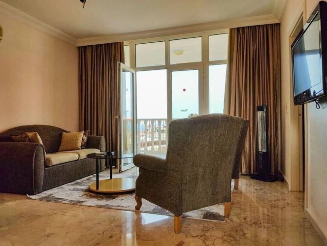 07 Group Hotel