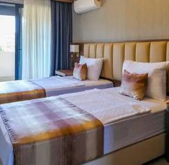 $item['hotel']['name']