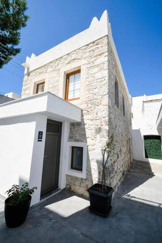 Swan Boutique Hotel