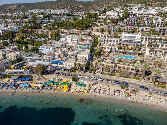 Отель Mia Hill Suites