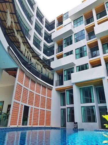 Atom Phuket Hotel