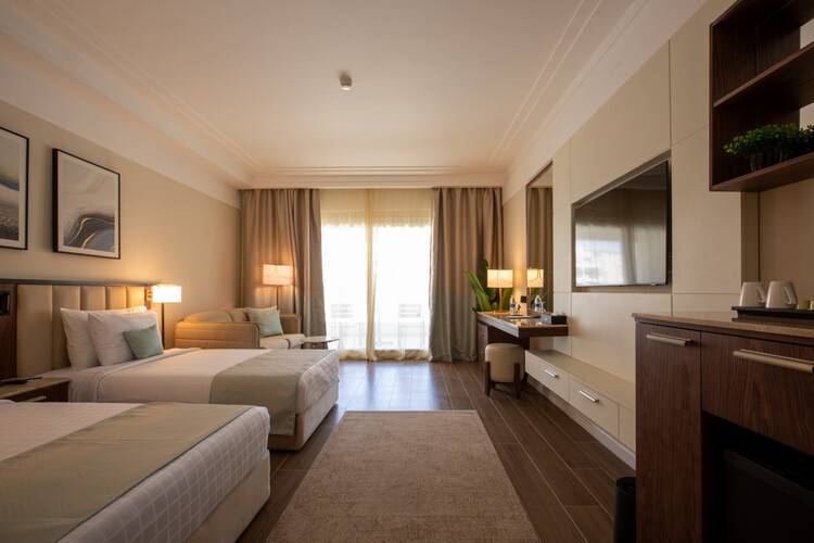 Serenity Sky Arc Hotel