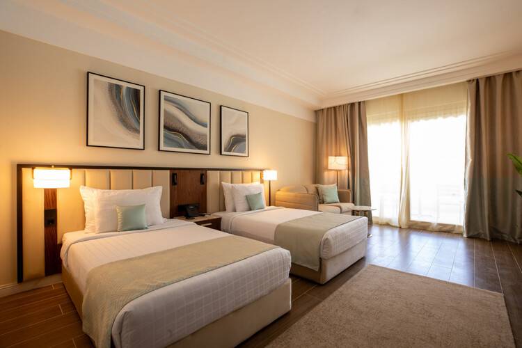 Serenity Sky Arc Hotel