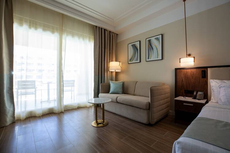 Serenity Sky Arc Hotel