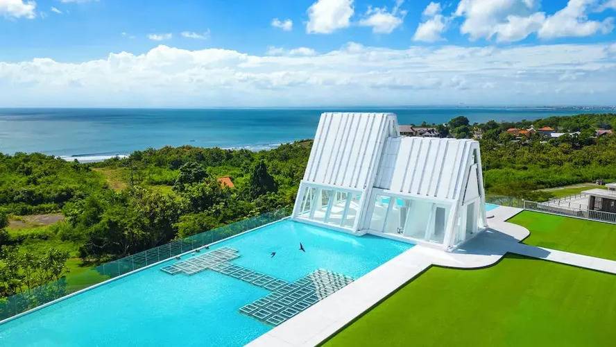 Ululani Bali