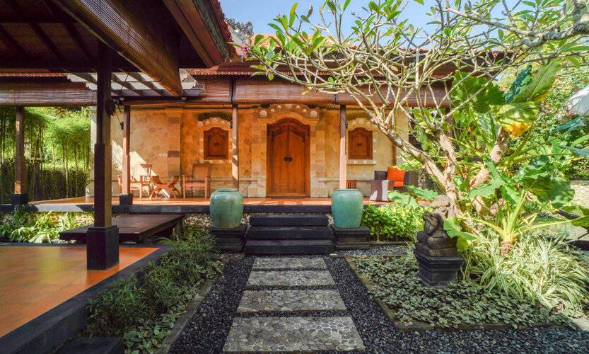 Giri Bhagawan Villas & Spa