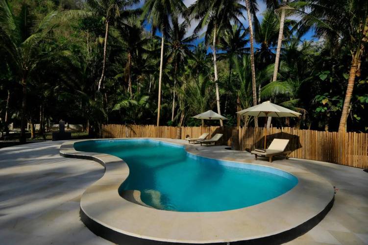 Crystal Bay Villa & Residence