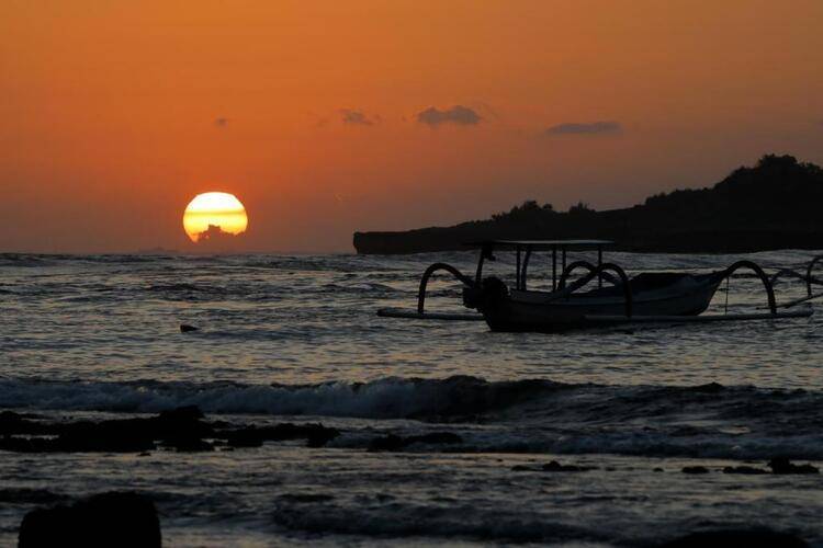 Crystal Bay Villa & Residence