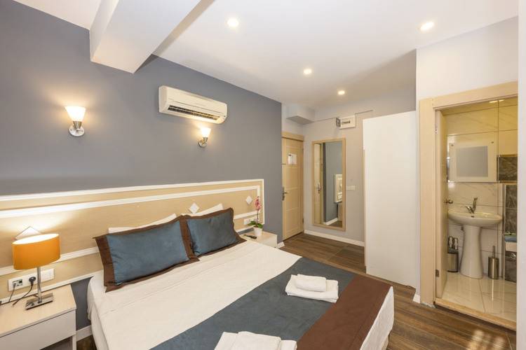 Legend Tulip Hotel