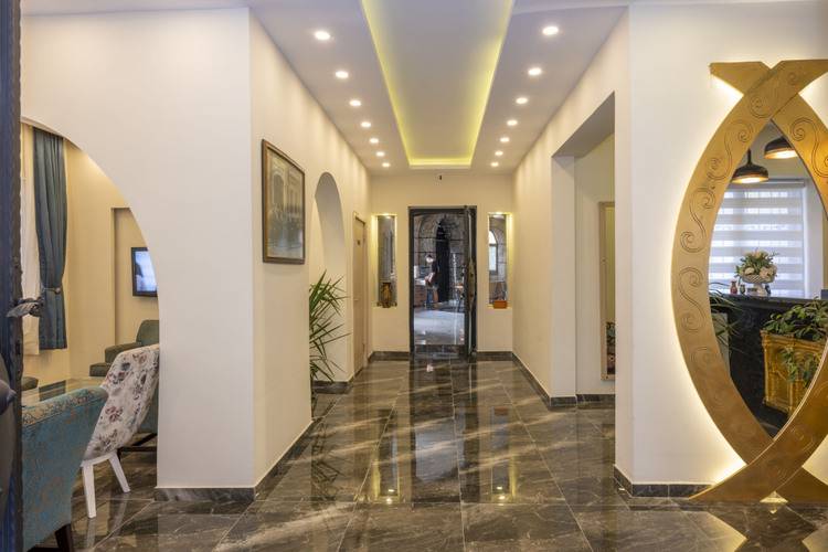 Legend Tulip Hotel