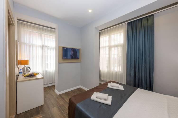 Legend Tulip Hotel
