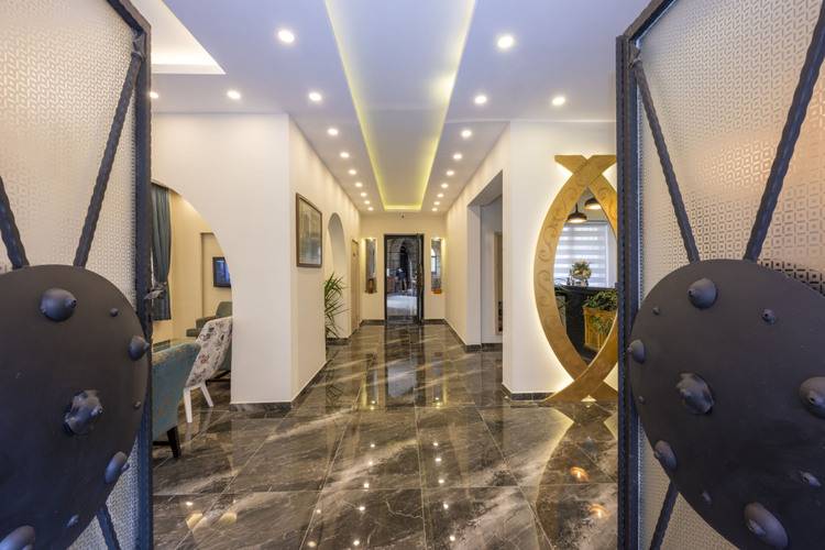 Legend Tulip Hotel
