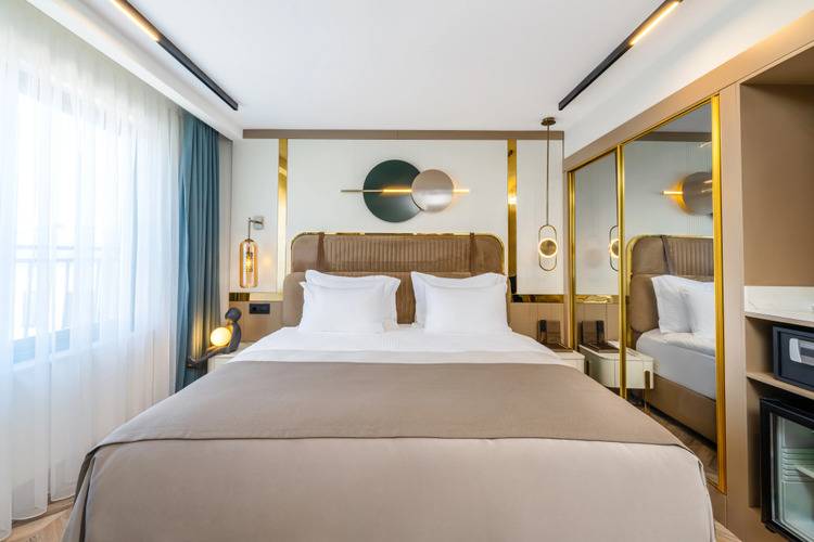 Lexia Hotels