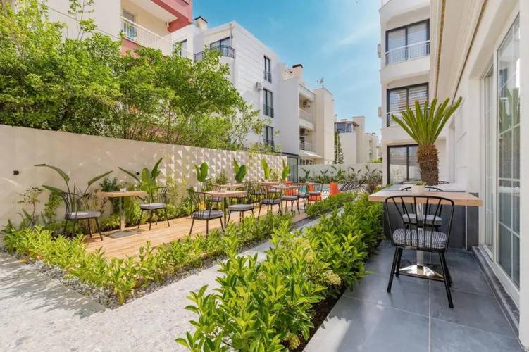 Echinus Lara Hotel
