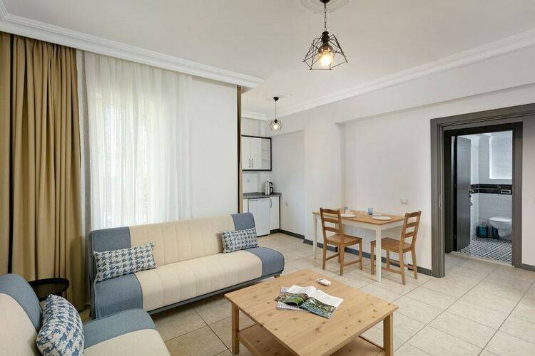 Отель Marvida Happy Suites