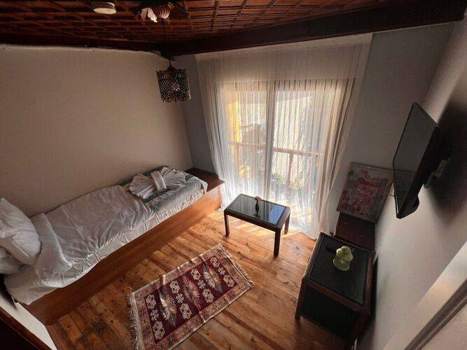 Hotel Tarihi Sari Konak