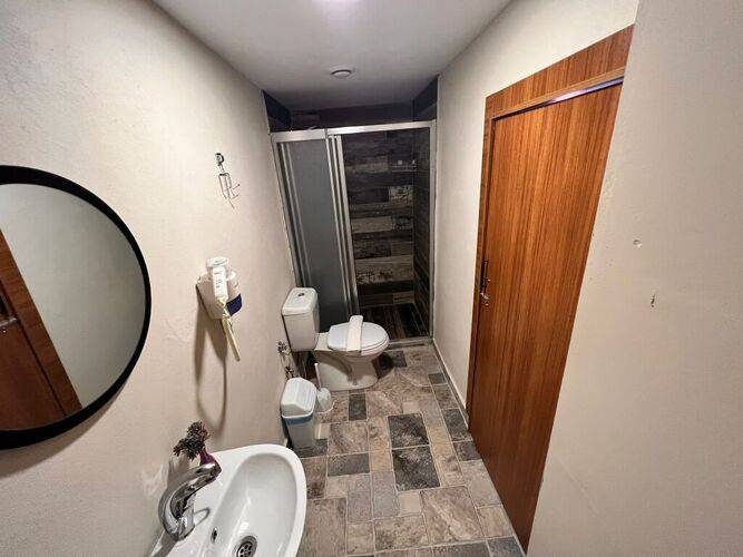 Hotel Tarihi Sari Konak