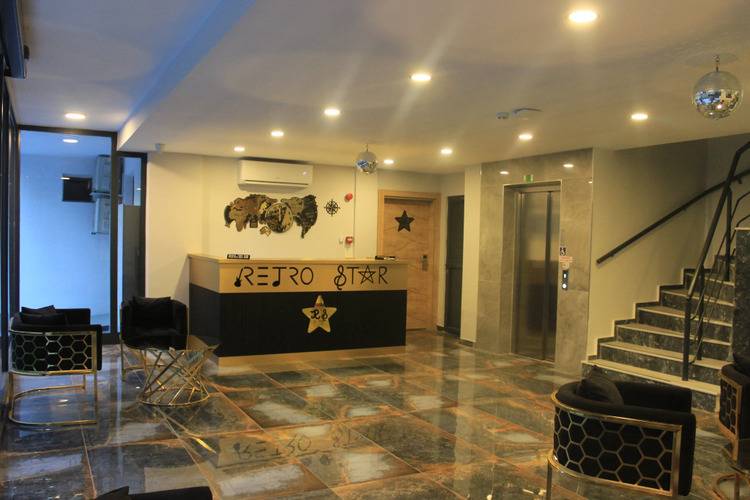 Retro Star Suites