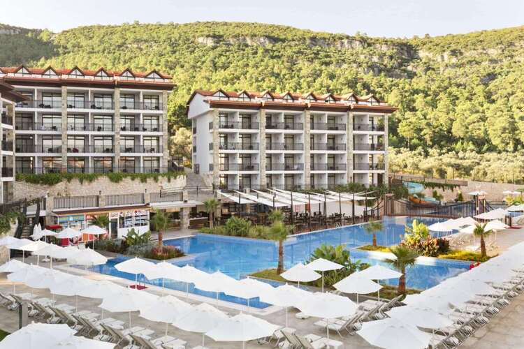 Ramada Resort By Wyndham Akbuk