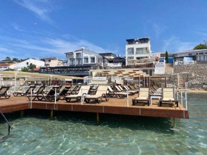 Seaside Apart Hotel