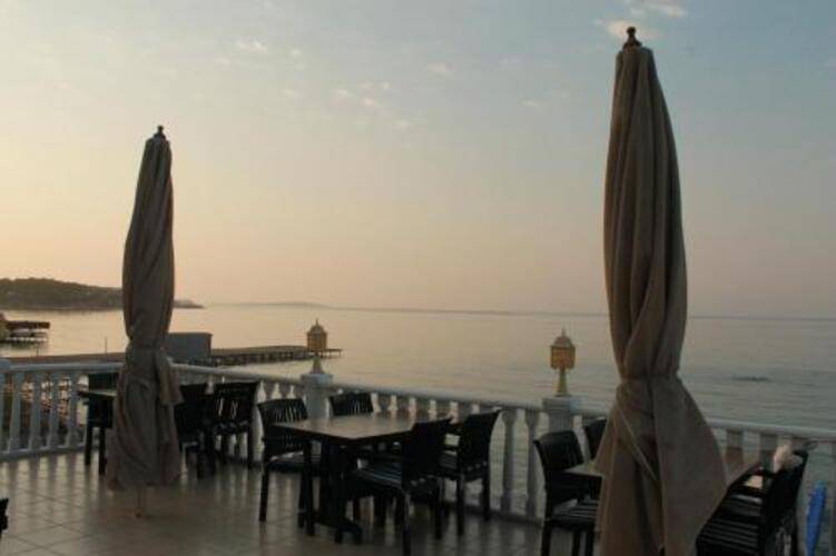 Seaside Apart Hotel