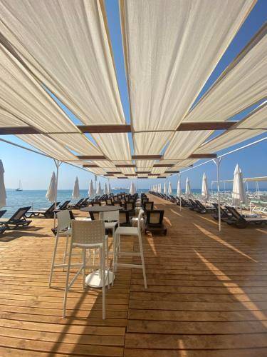 Seaside Apart Hotel