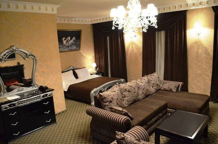 Ani Hotel