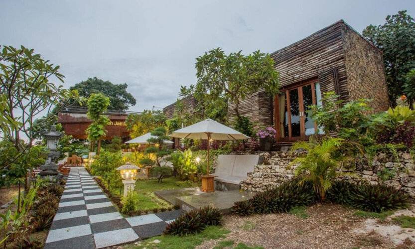 Kabeh Jati Garden Villa & Restaurant