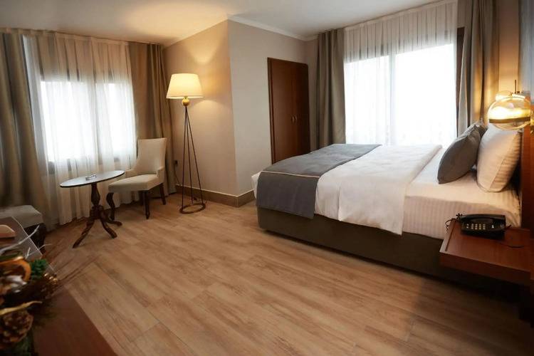 Mira Otel Alsancak