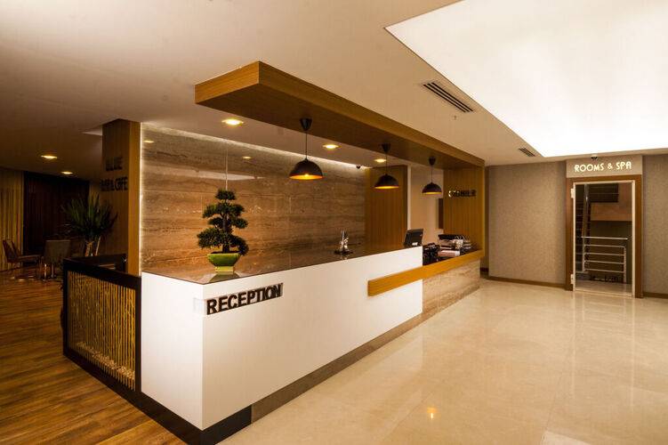 Majura Hotel