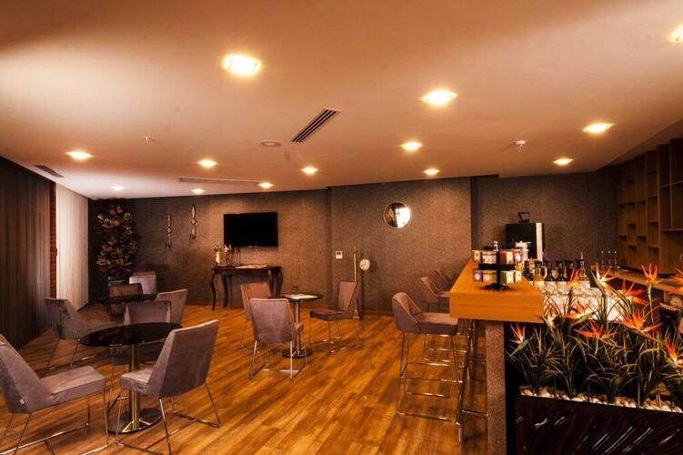 Majura Hotel