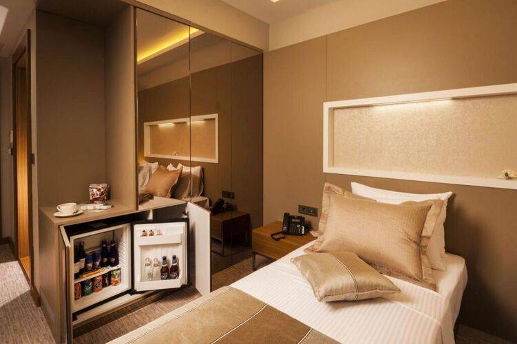 Majura Hotel