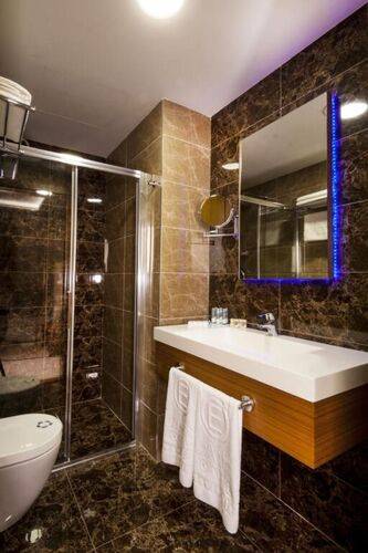 Majura Hotel