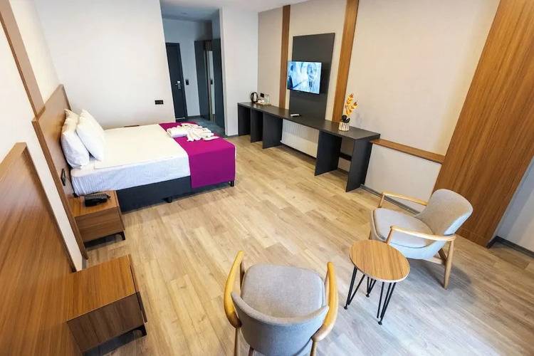 Restway Hotel