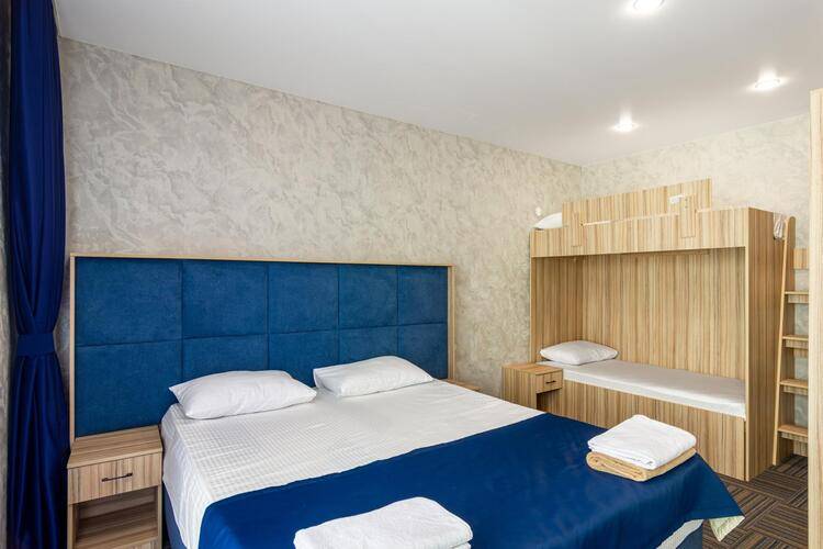 Gemstbutikhotel (Гемстбутикотель)