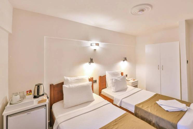 Zinbad Hotel