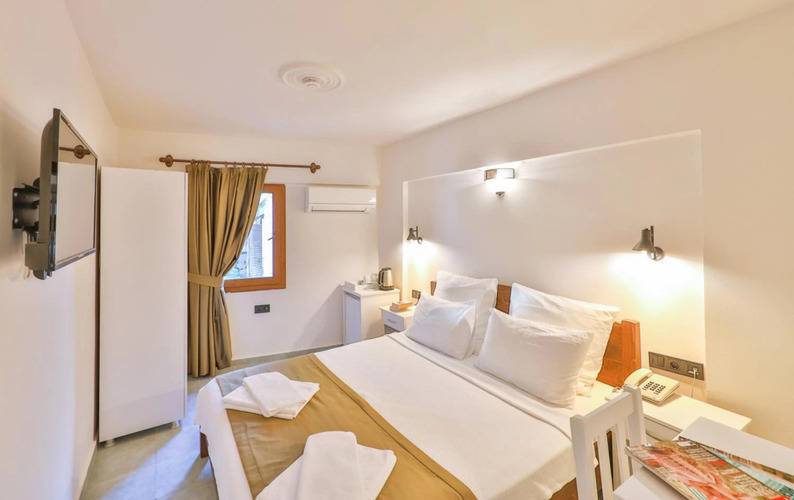 Zinbad Hotel
