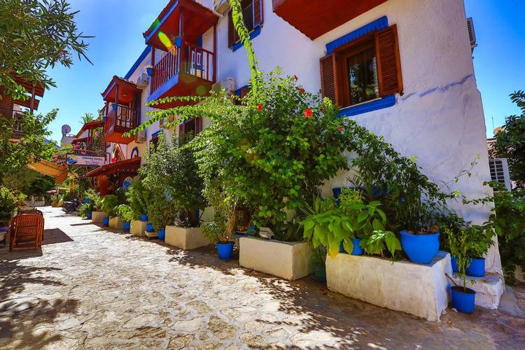 Zinbad Hotel