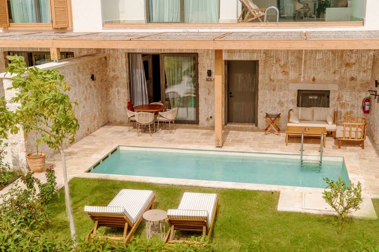 Novva Hotels