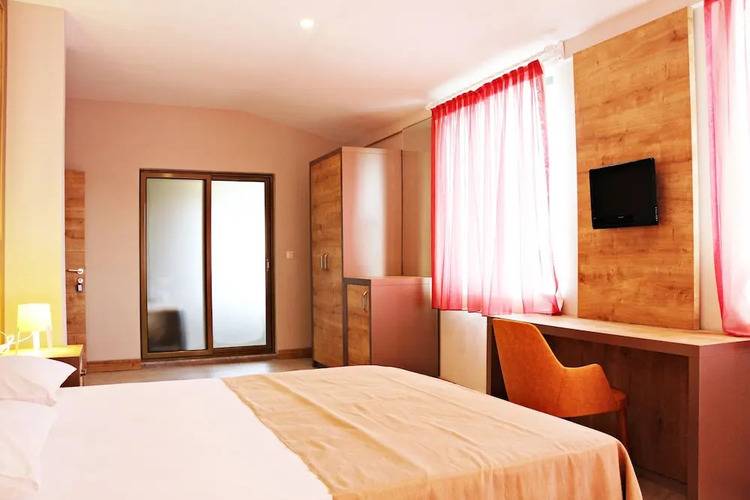 Ferah Hotel
