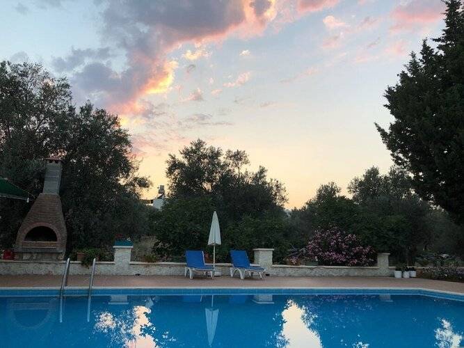 Ferah Hotel
