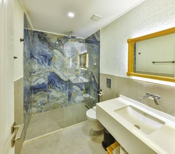Athena Hotel