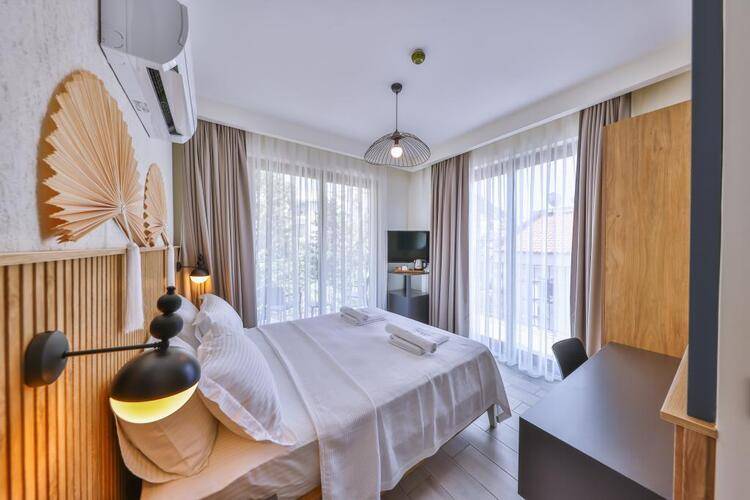 Athena Hotel