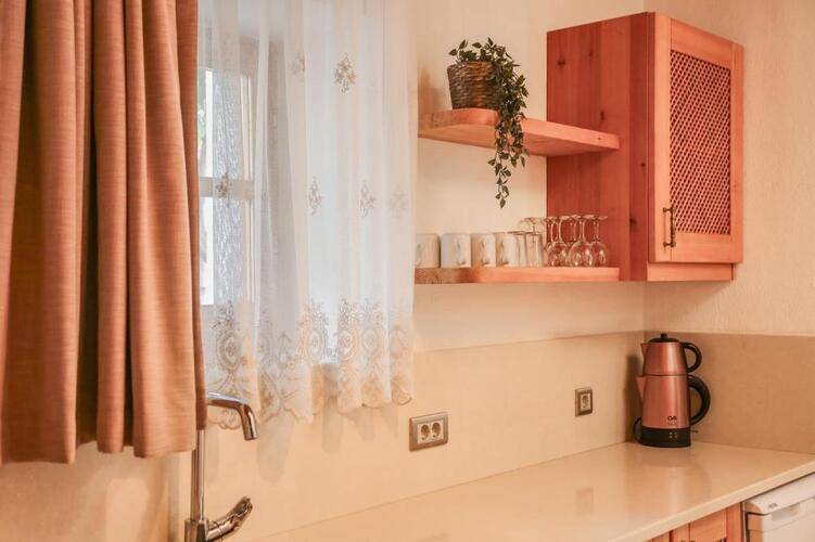 Muhtar Hotel