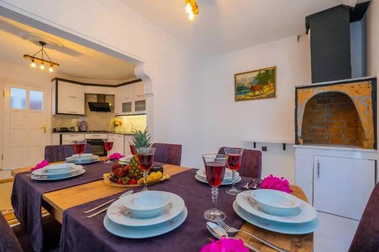 Bd Luna Villas