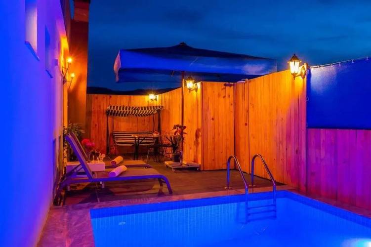 Bd Luna Villas