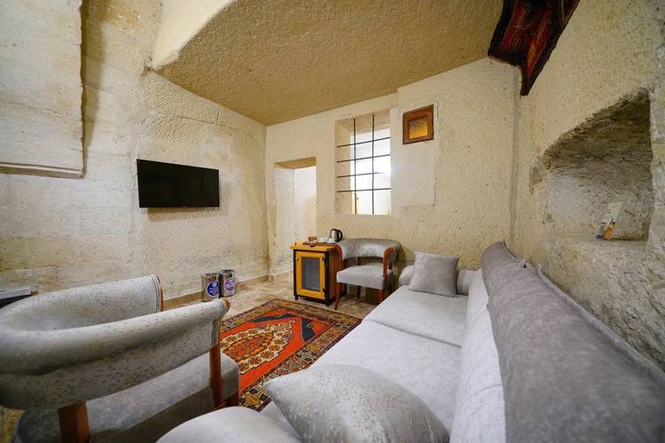 Cave Hotel Saksagan