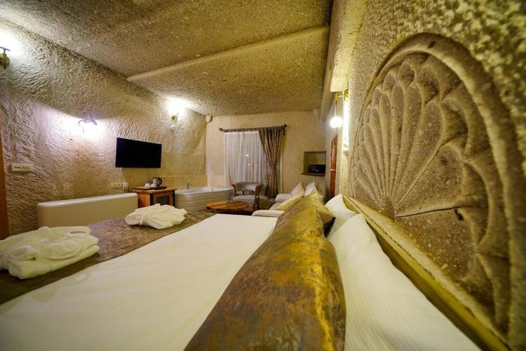 Cave Hotel Saksagan
