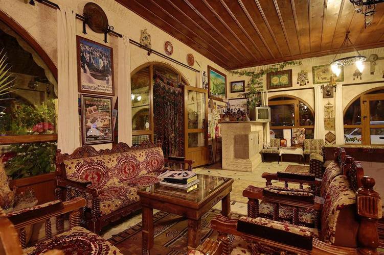 Cave Hotel Saksagan