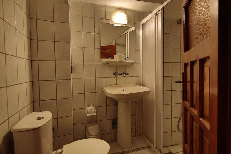 Cave Hotel Saksagan
